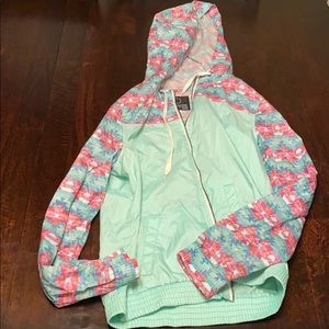 Empyre Wind Breaker